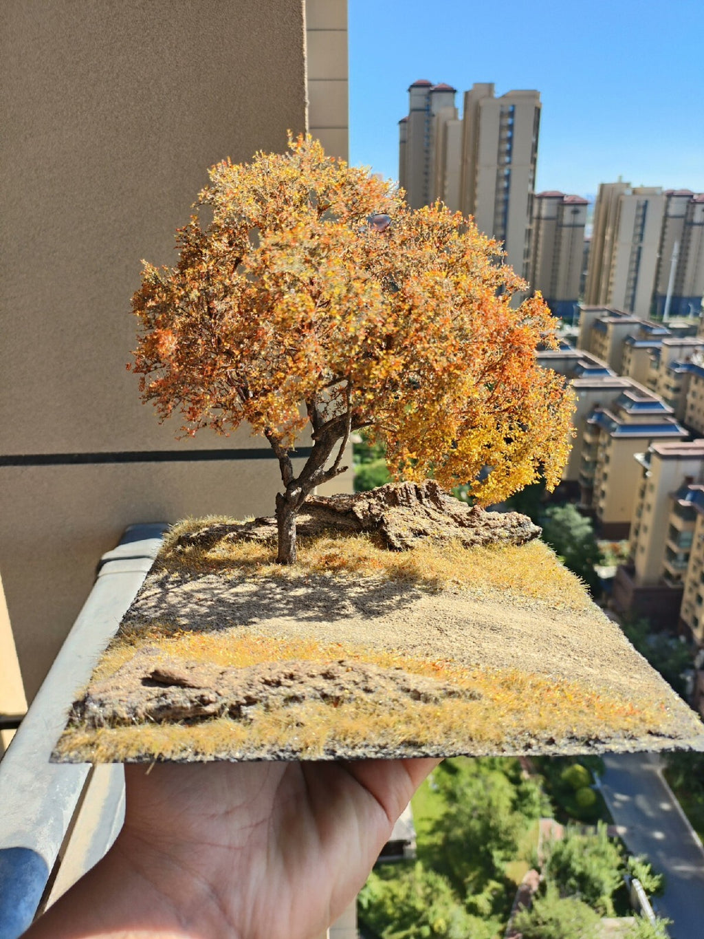 custom  1/18 tree sence for figure  20 cm  20cm