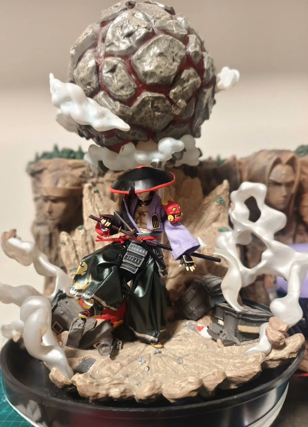 custom 1/12  pain