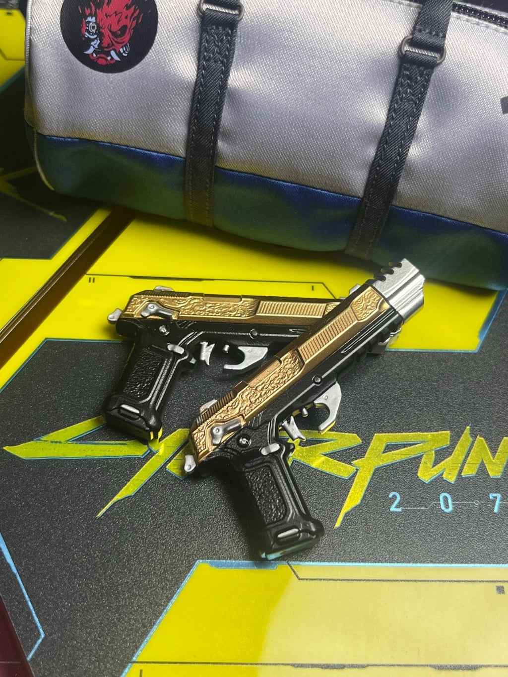 custom 1/6 Cyberpunk 2077 weapon  gun 2 pcs