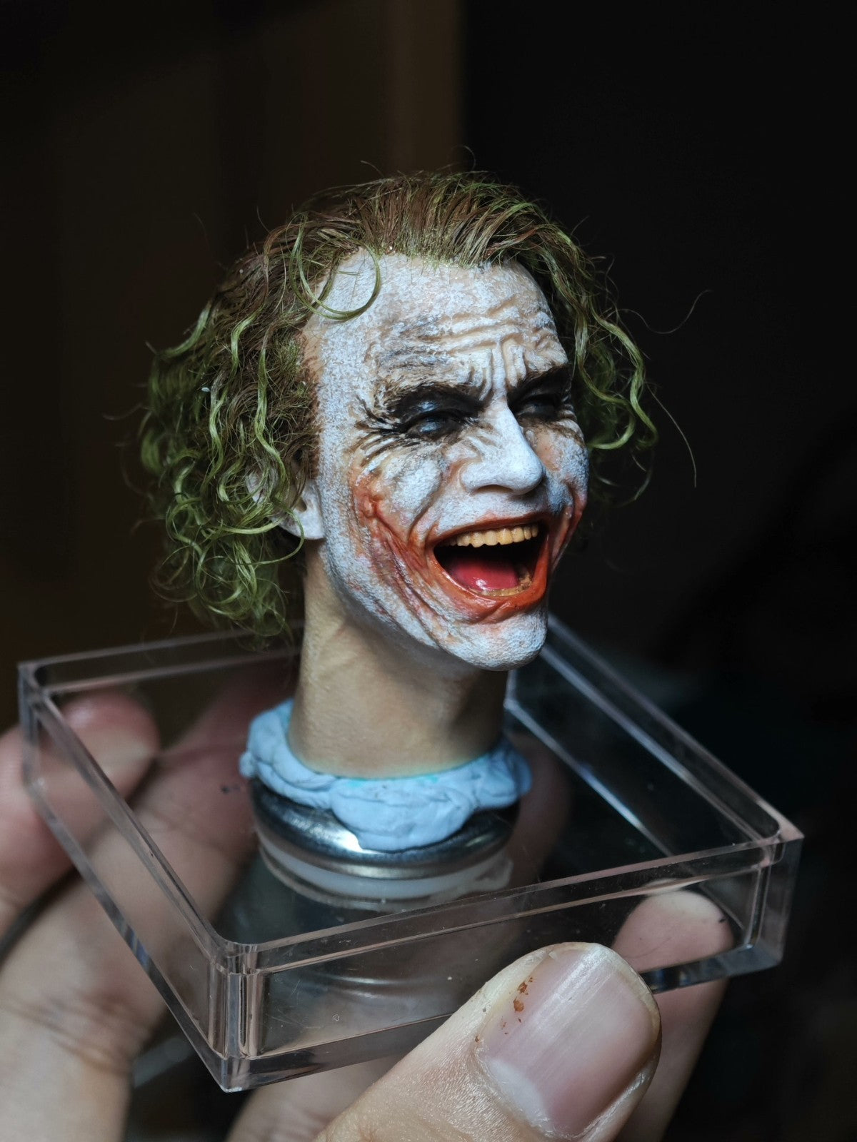 1/6   joker head  for hottoys