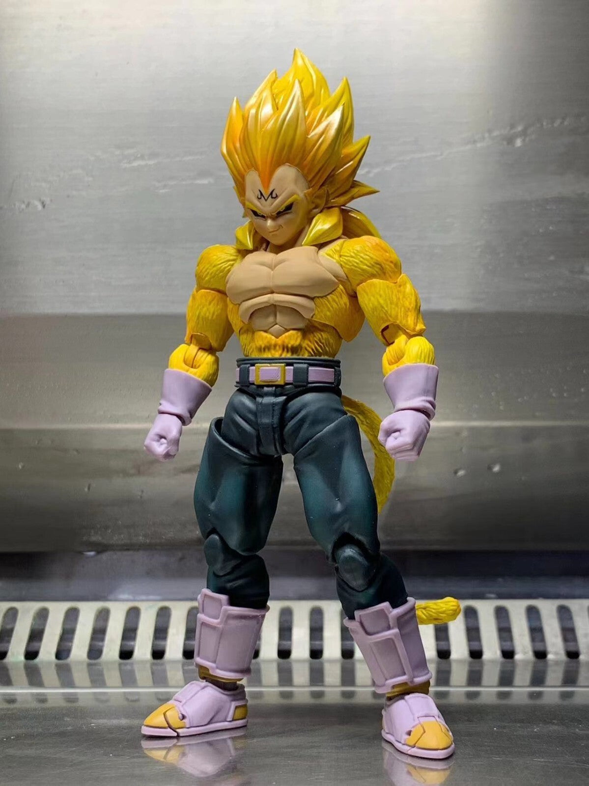 CUSTOM   Dragonball  shf ssj4 vegeta Figure  pr