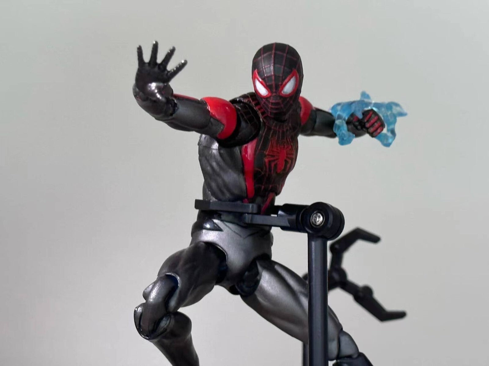 custom shf  mafex spiderman   figure need  40days