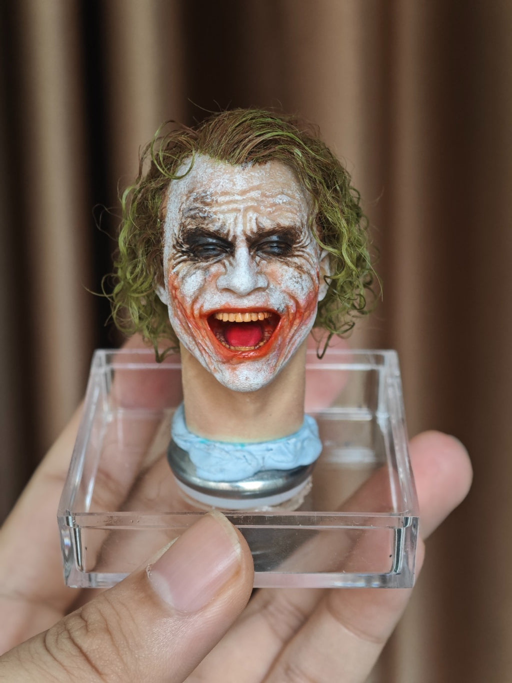 1/6   joker head  for hottoys