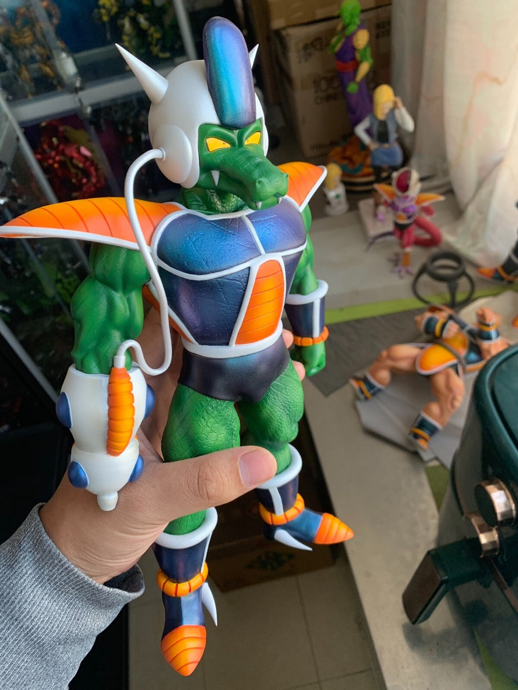 custom dragonball  freiza solider resin 20cm