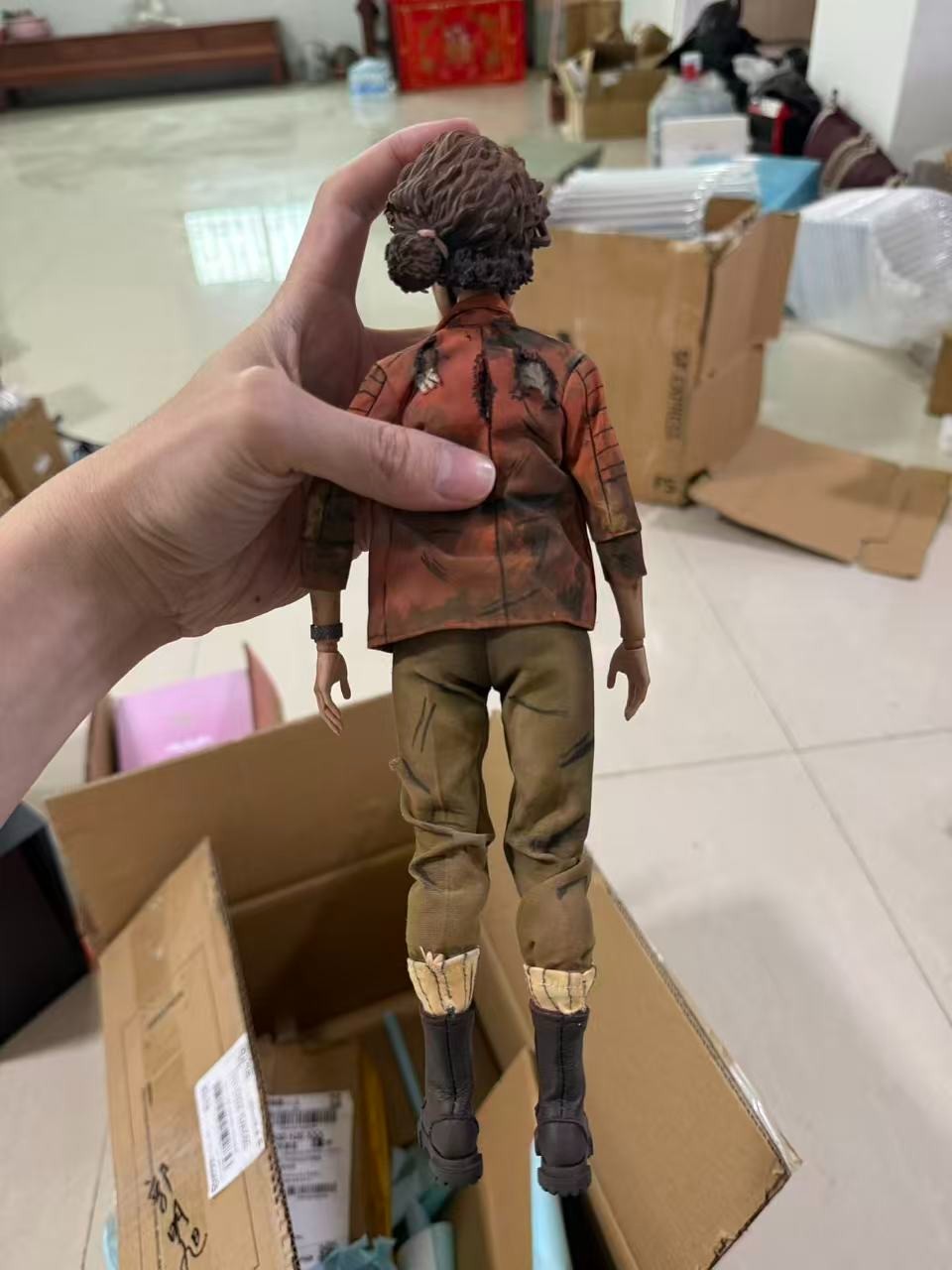 1/6 walking dead The Walking Dead Clementine 12 inch figure need about 60days