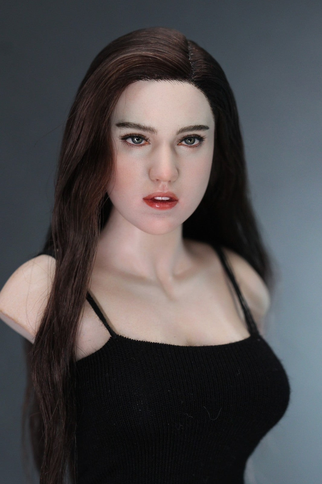 1/6 Jennifer Connelly  head sculpture for 12 inch figure need about 120days