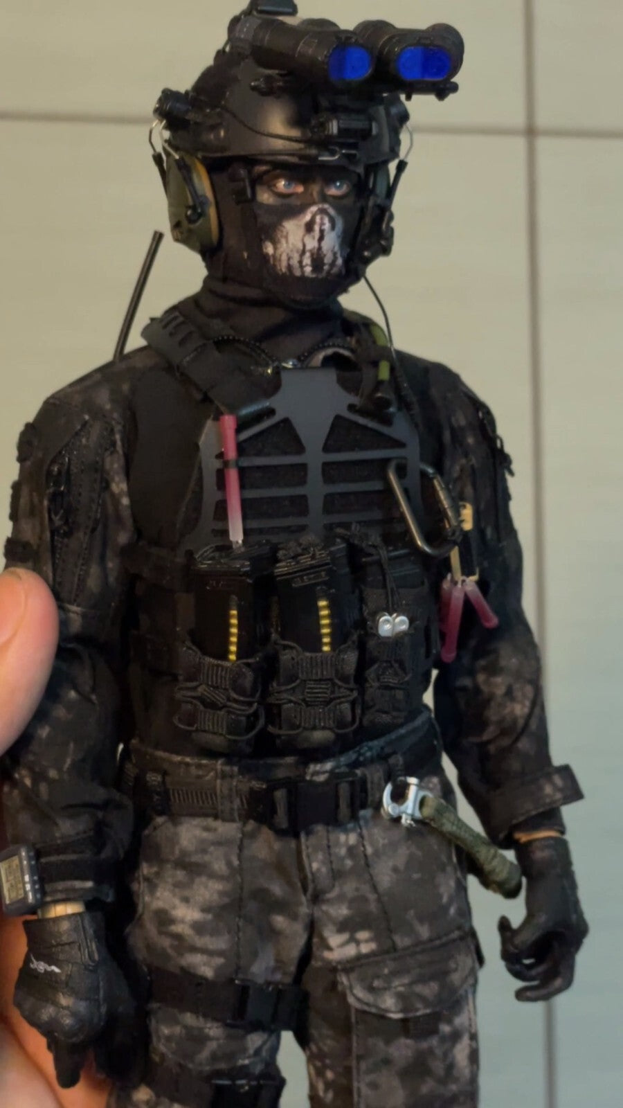 CUSTOM 1/6 cod keegan   figure  need about 80days