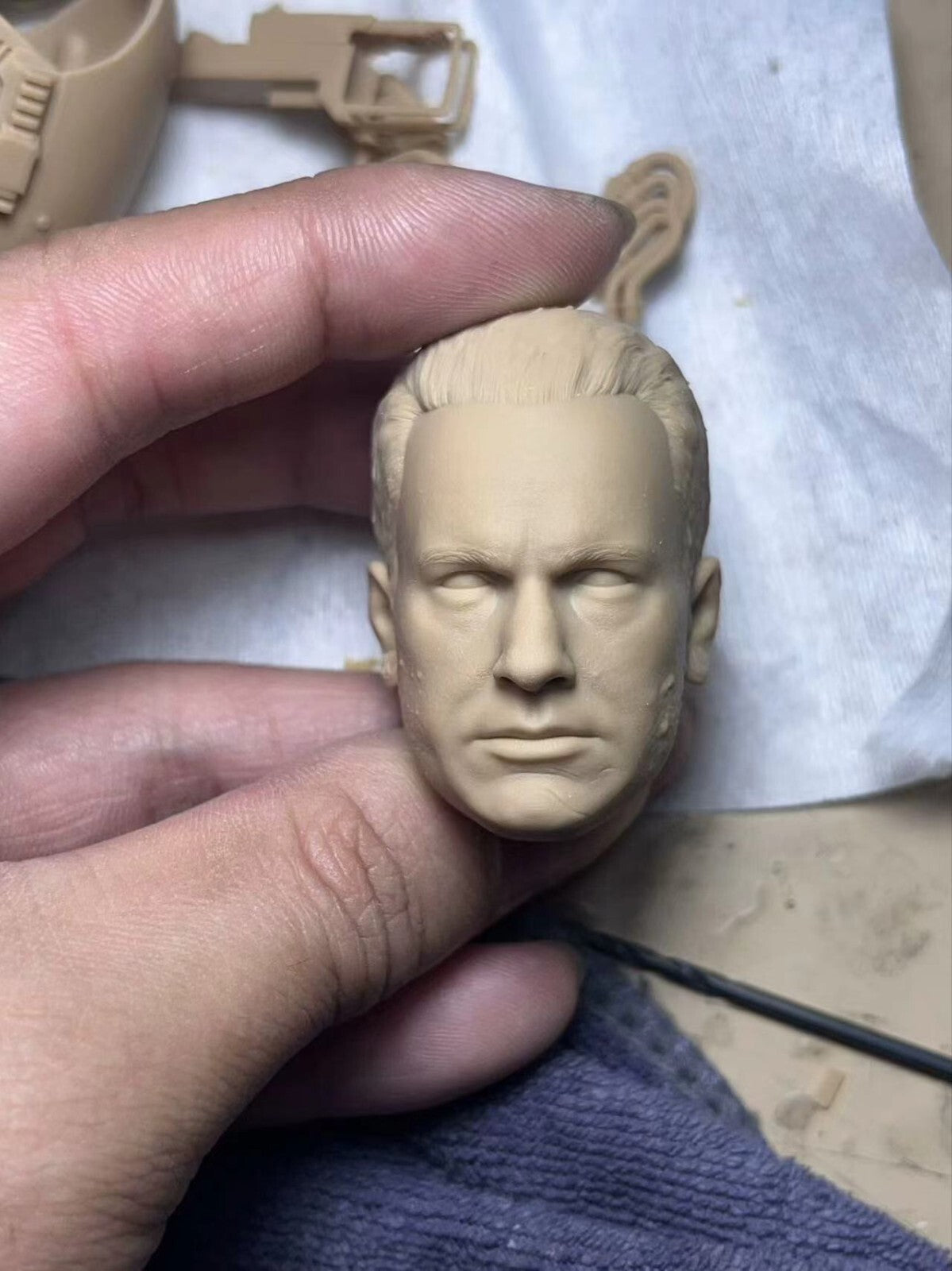 custom 1/6 Cyberpunk 2077 Viktor Vektor) head    Model for 12'' Action Figure