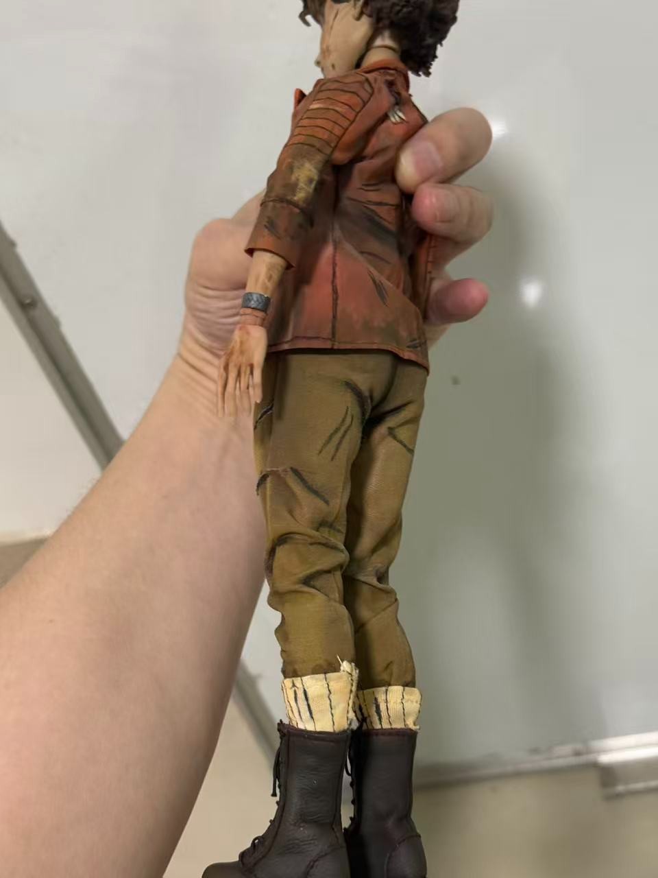 1/6 walking dead The Walking Dead Clementine 12 inch figure need about 60days