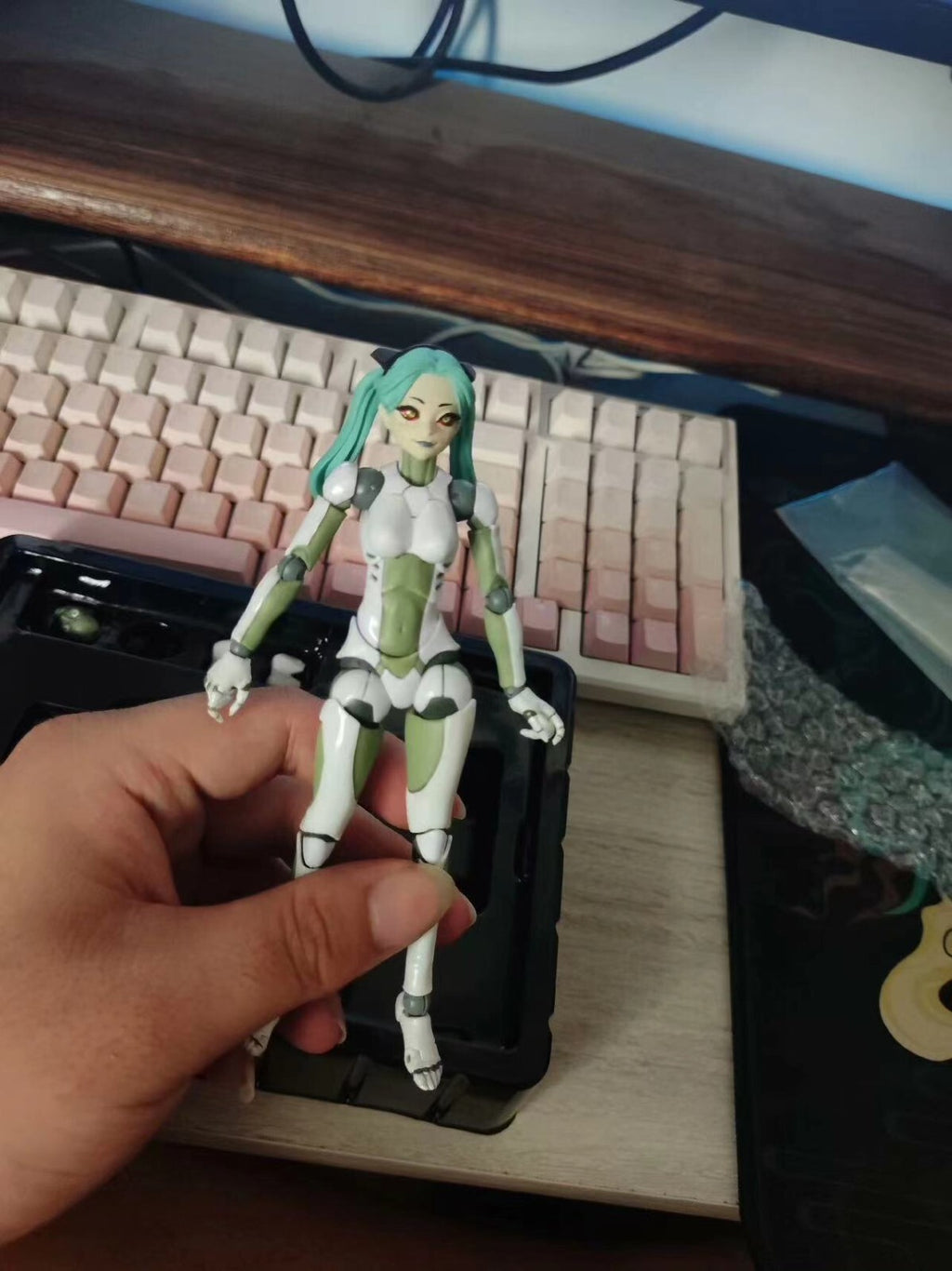 custom 1/12  rebecca head  cyberpunk  6 inch shf  figure need 20days to ship
