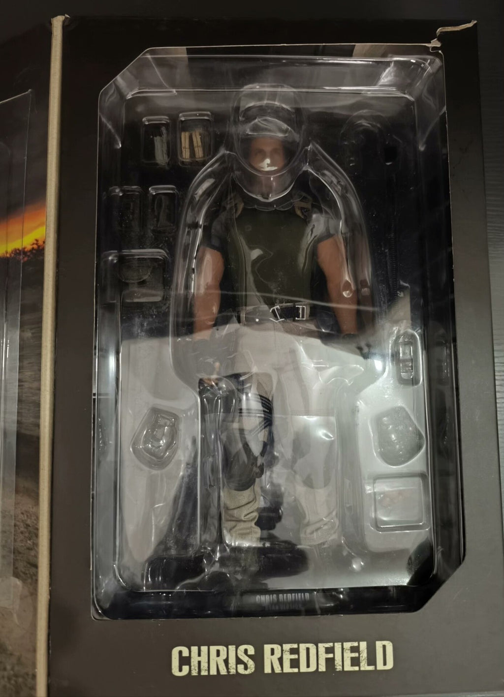 1/6 hottoys  Resident Evil Rebecca Chris Redfield
