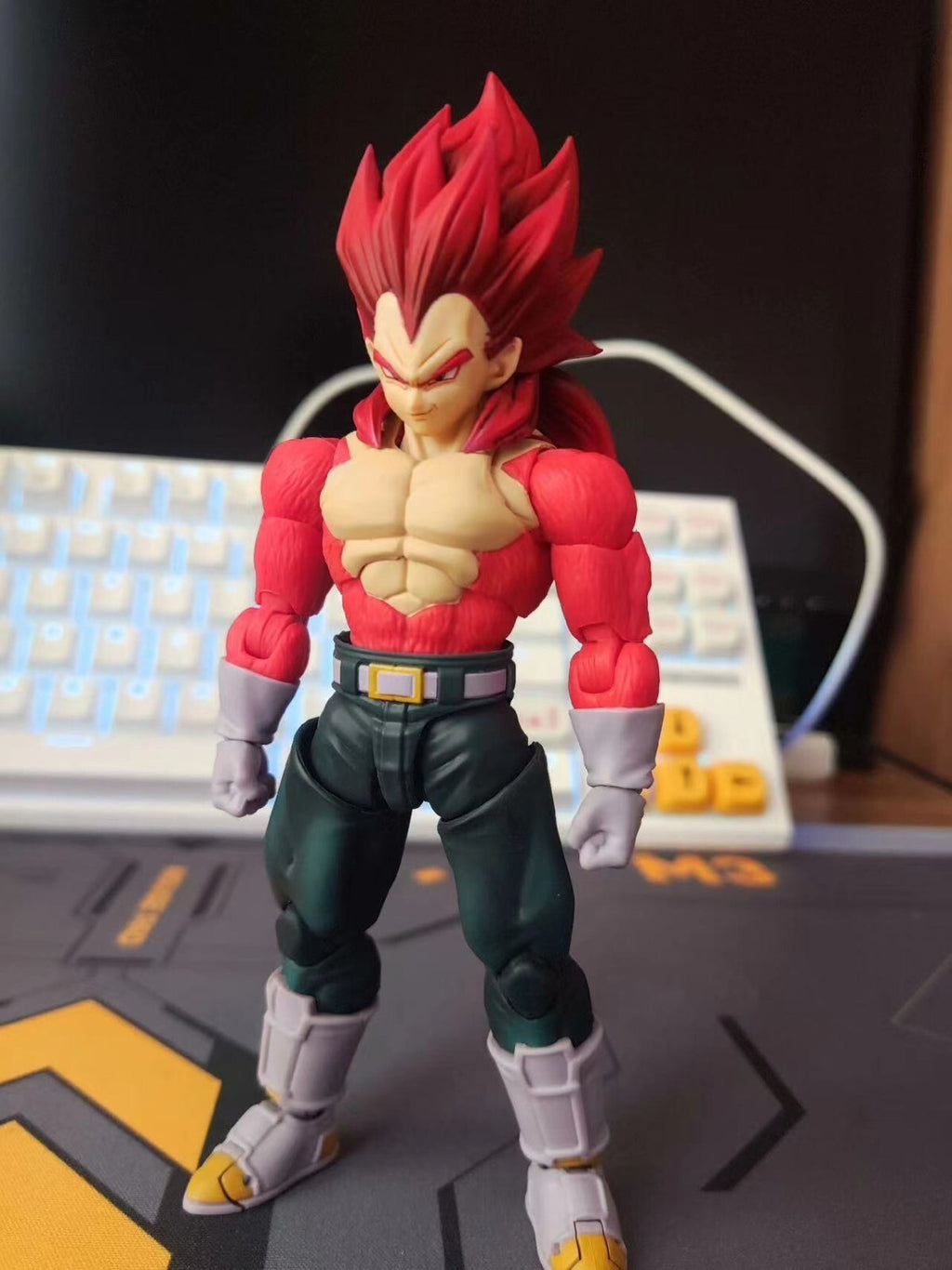 Bandai Dragon Ball Z SHF s.h.figuarts vegeta ssj4  shf figure Action Figure