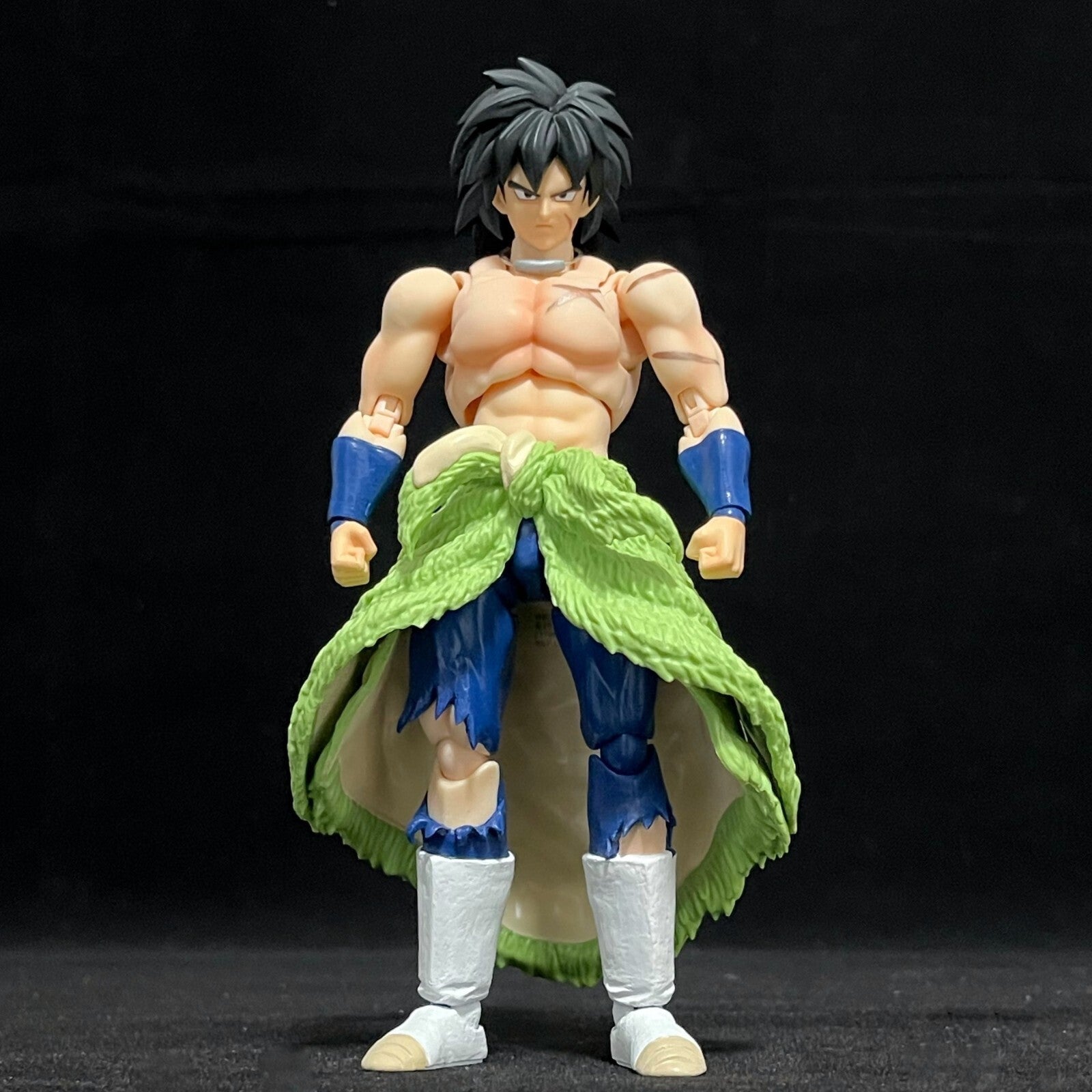Custom  dragonball  broly   and   his  girl friend  need 45days