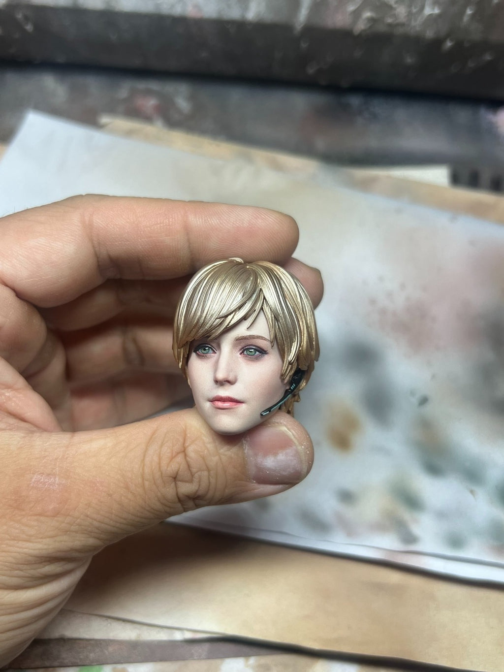 custom 1/6  Resident Evil sherry head ship in  30days