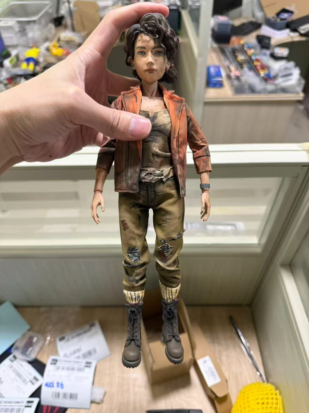 1/6 walking dead The Walking Dead Clementine 12 inch figure need about 60days