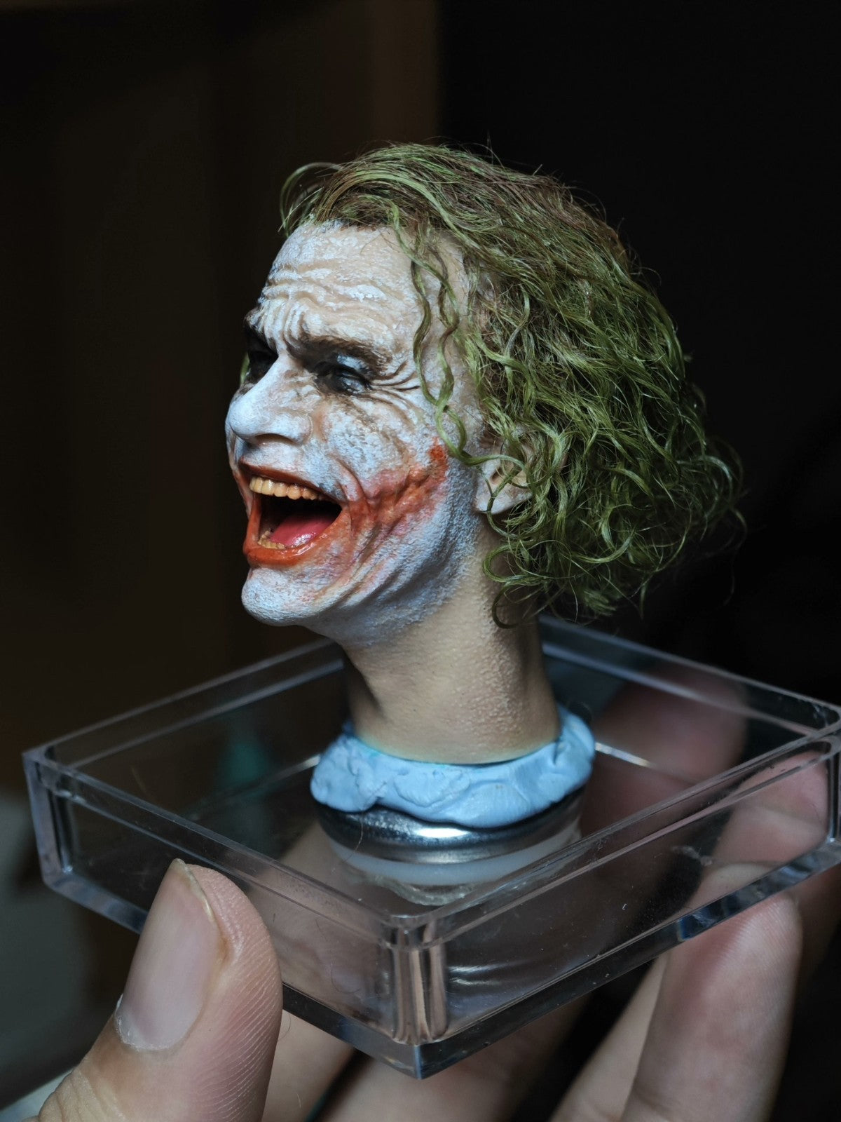 1/6   joker head  for hottoys