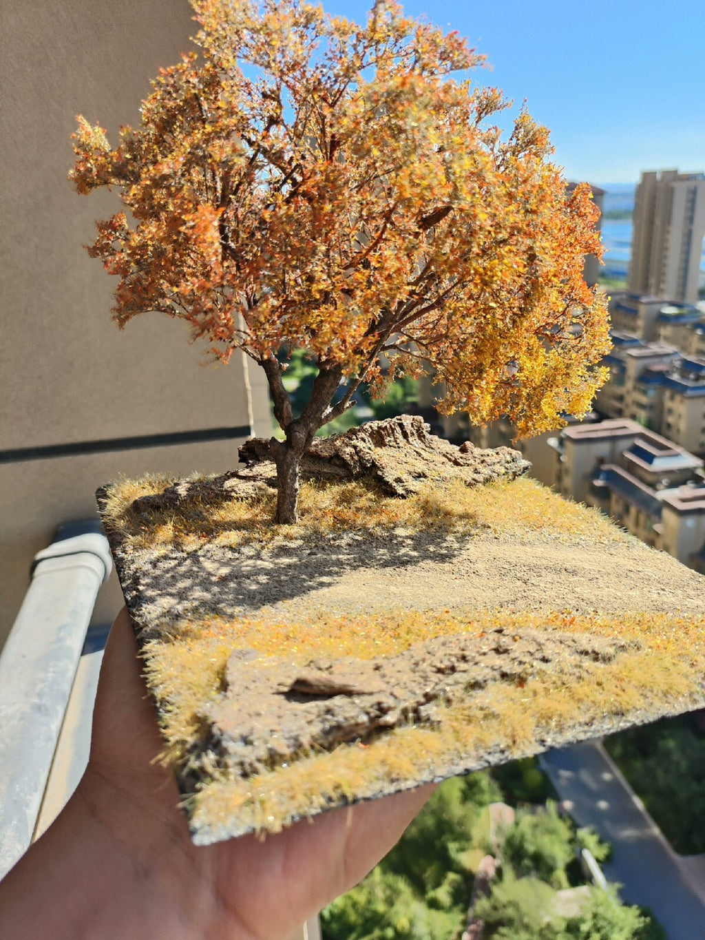 custom  1/18 tree sence for figure  20 cm  20cm