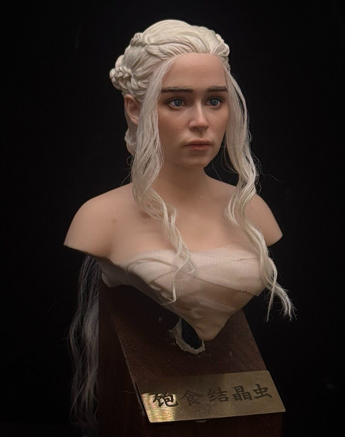 custom 1/6 Emilia Clarke head for 12 inch figure