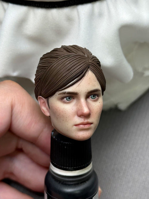 1/6  The Last of Us ellie head
