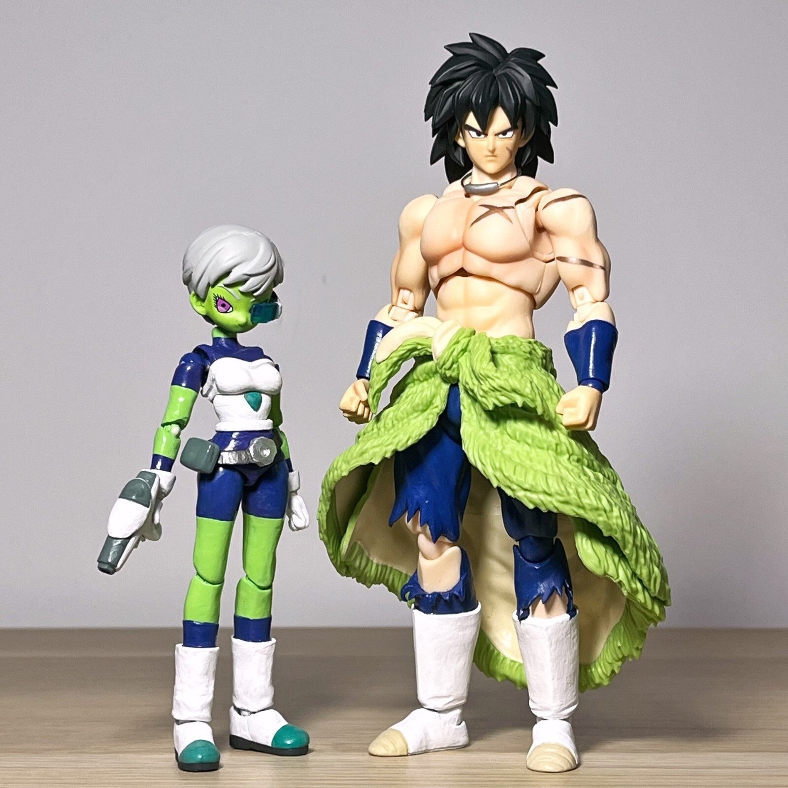 Custom  dragonball  broly   and   his  girl friend  need 45days