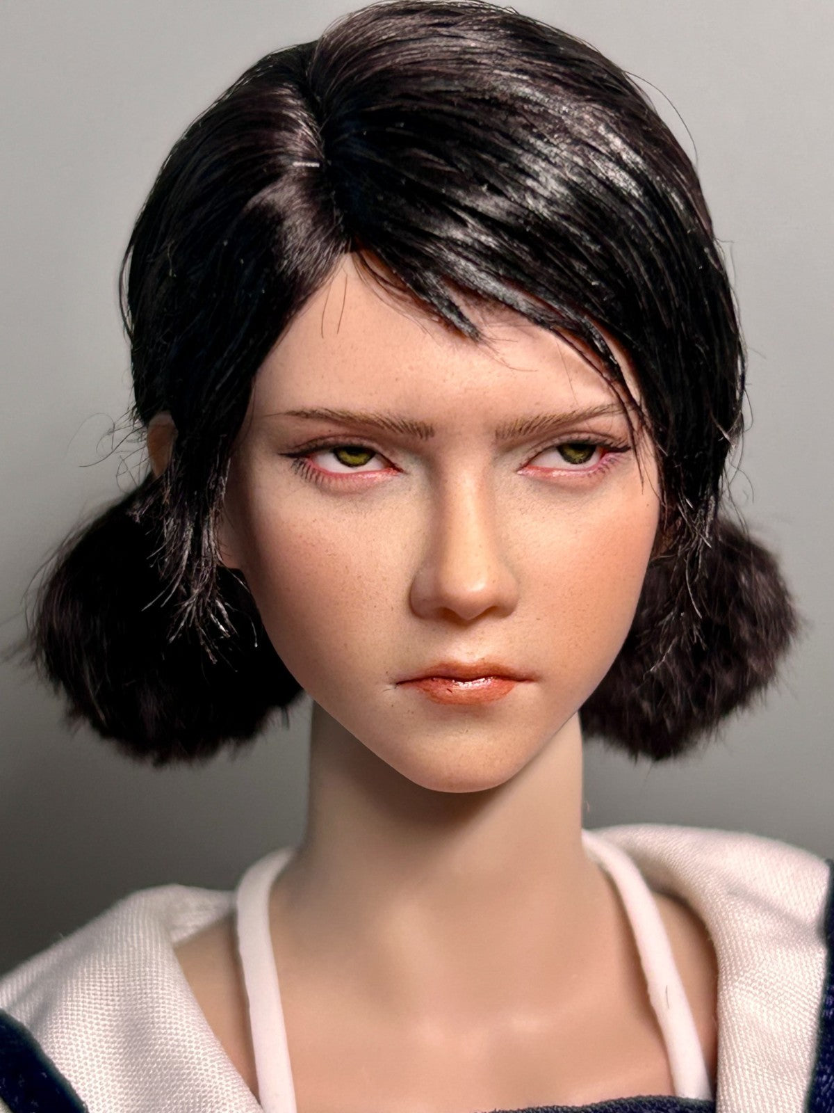 custom 1/6   the walking dead   Clementine    head need about 60days ship