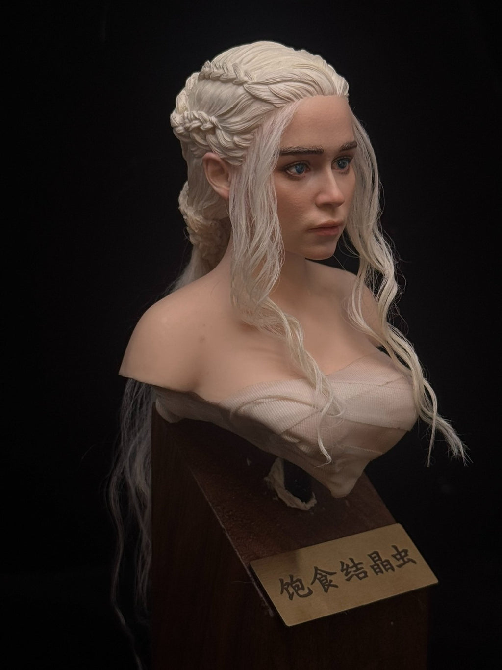 custom 1/6 Emilia Clarke head for 12 inch figure