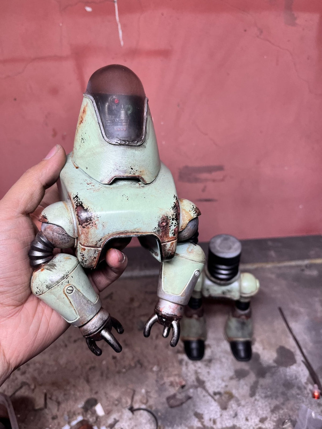 custom   1/6  Cyberpunk wastland  fallout  resin robber and shelter  40cm