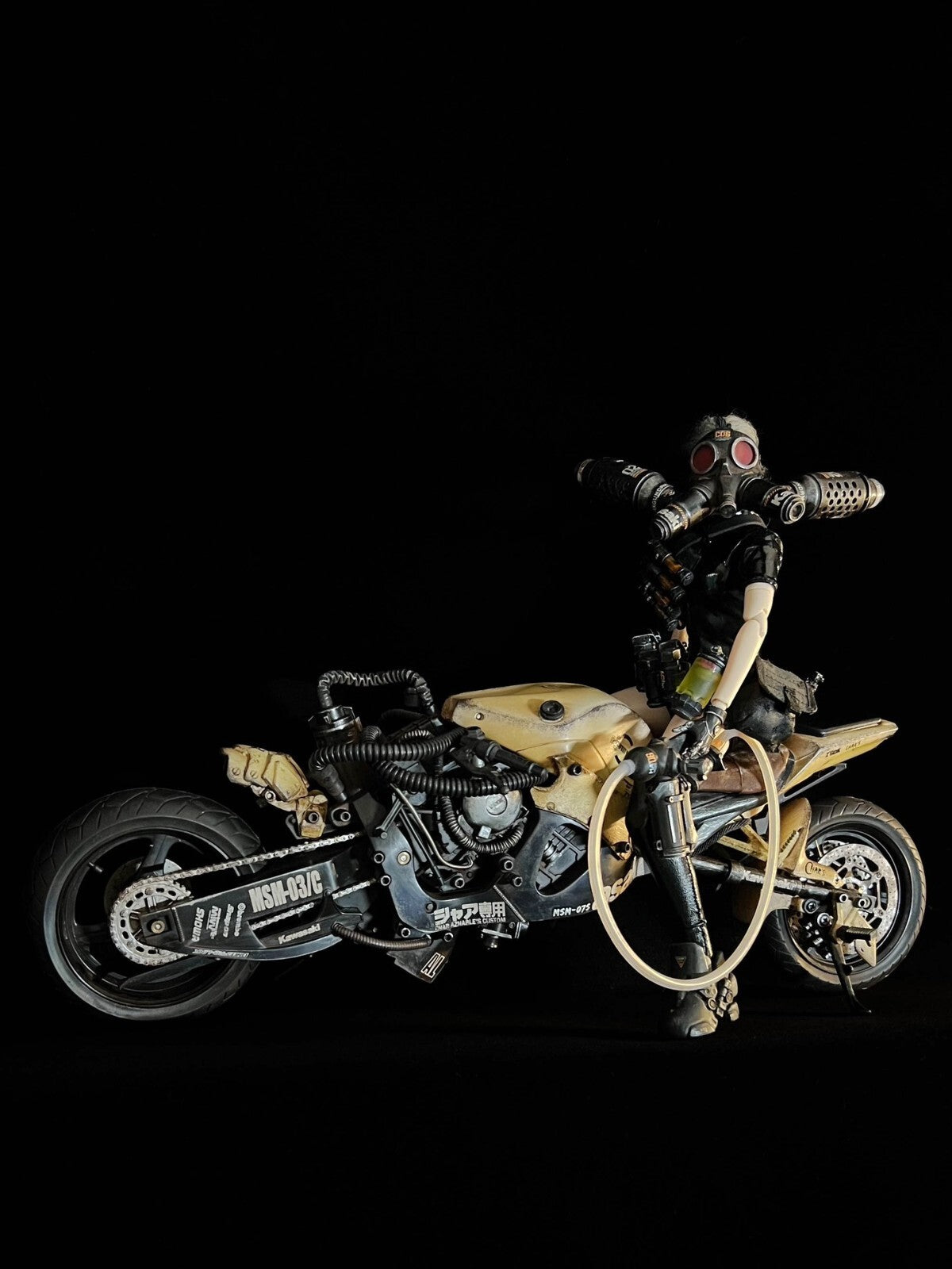 custom 1/6 Cyberpunk wastland  moto figure 40cm