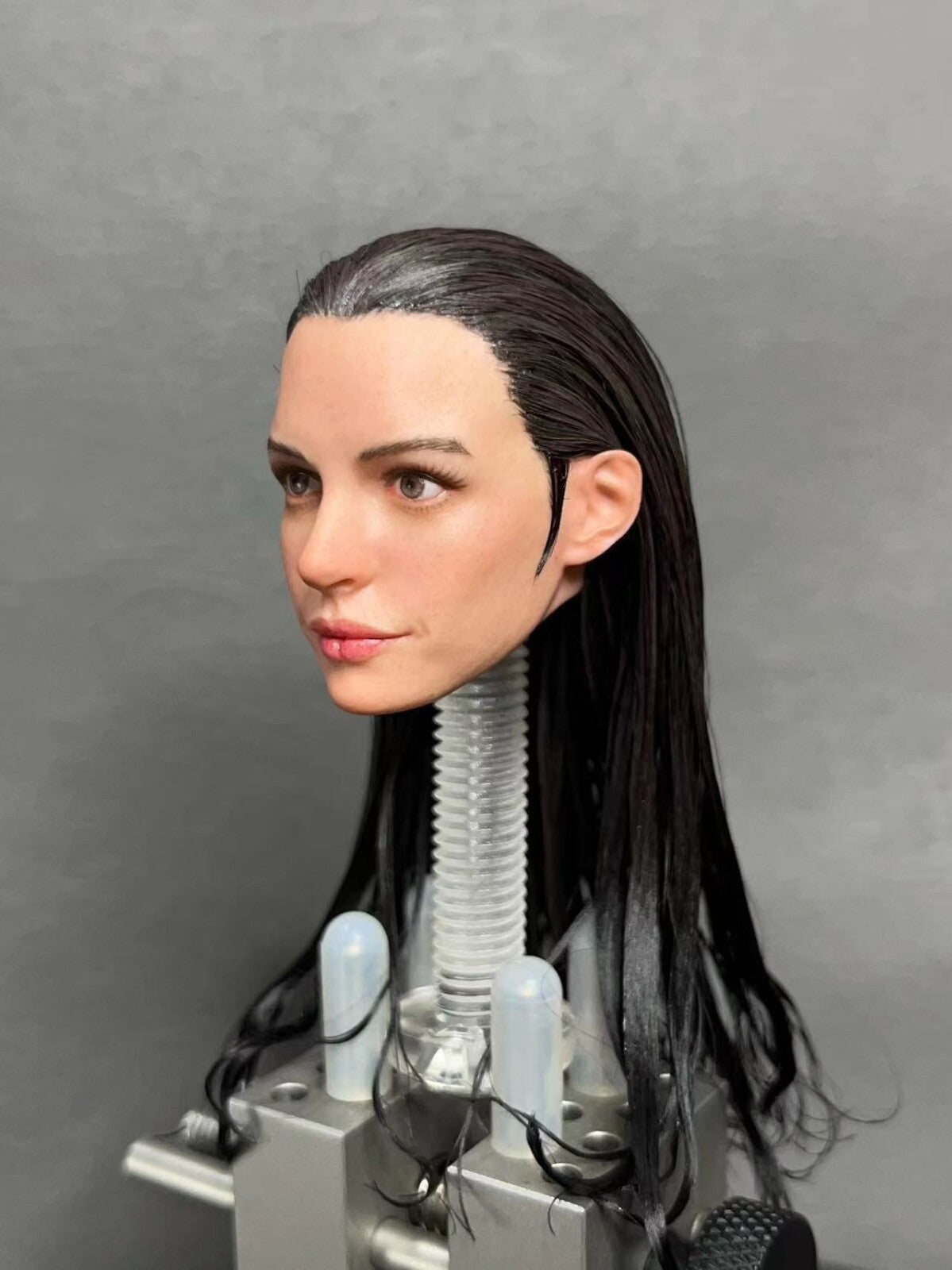 custom 1/6 Anne Hathaway head for 12 inch figure01
