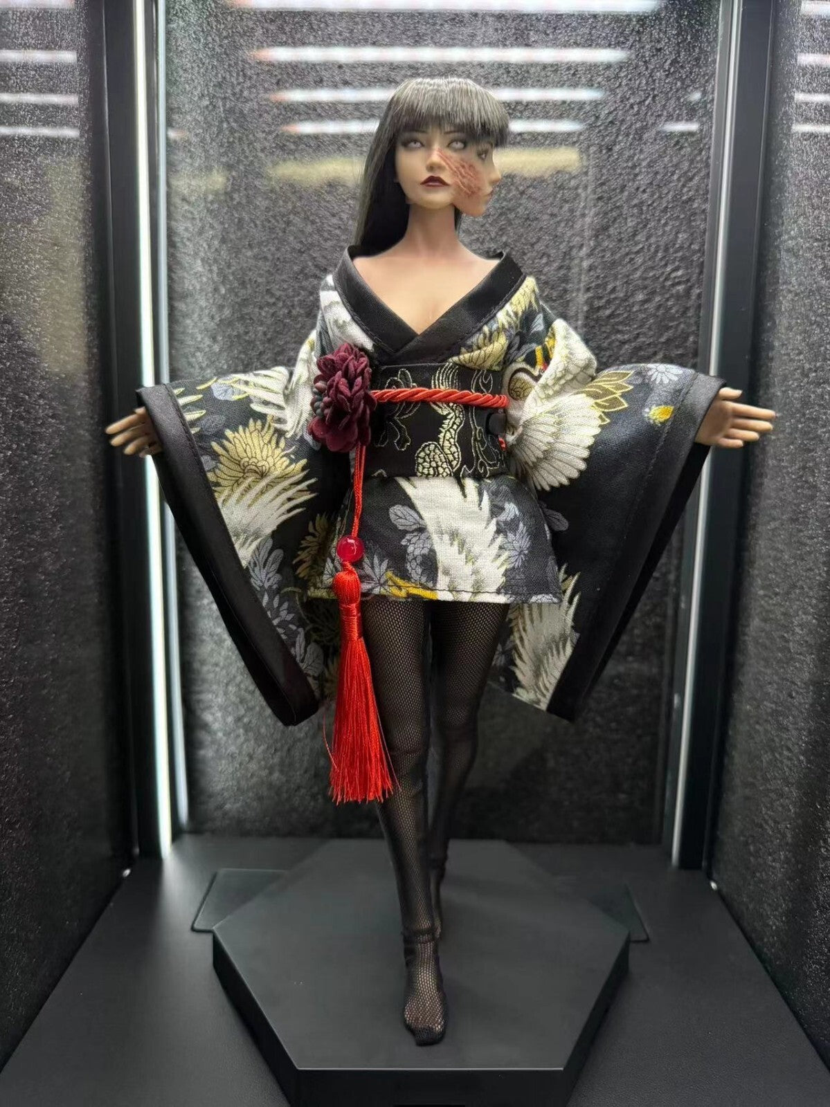 CUSTOM 1/6 Tomie figure