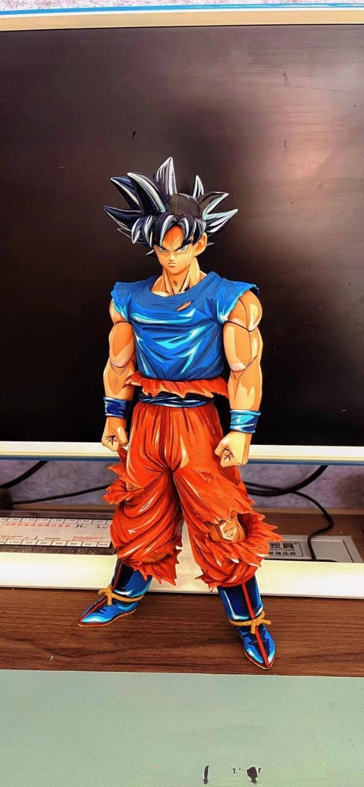custom dragonball repaint gros goku