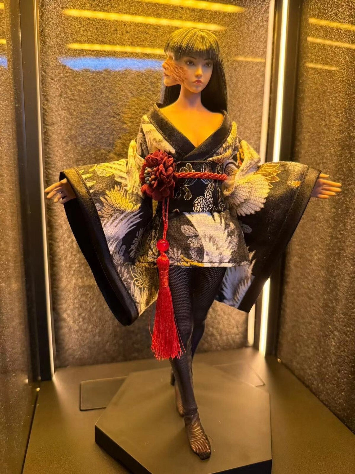 CUSTOM 1/6 Tomie figure