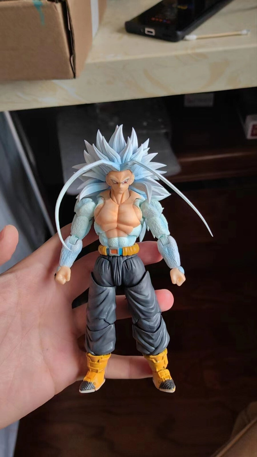 CUSTOM Dragon ball shf ssj 5 trunks