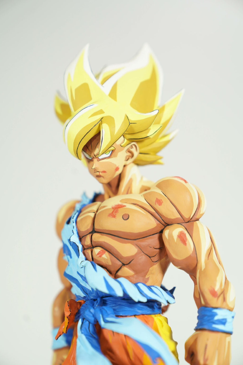 custom dragonball repaint BANPRESTO gros super saiyan goku